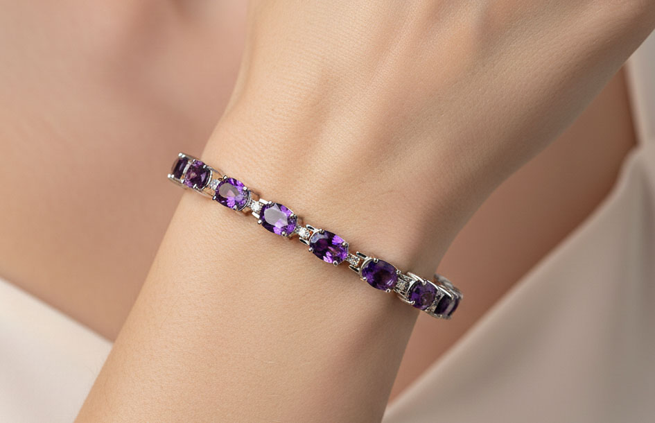 Sparkle on Your Wrist